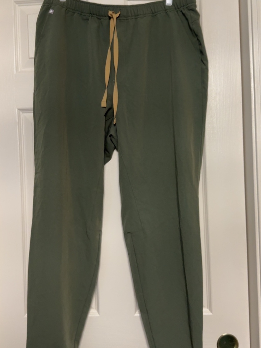 FIGS Jogger Scrub Pants – XL Tall – NWOT 💚